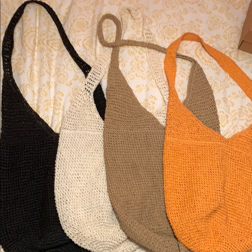 Spacious straw bags